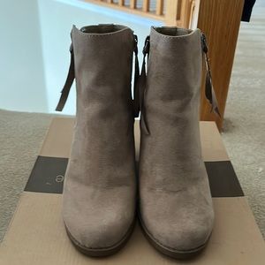 Lexi & Abbie taupe suede ankle boots